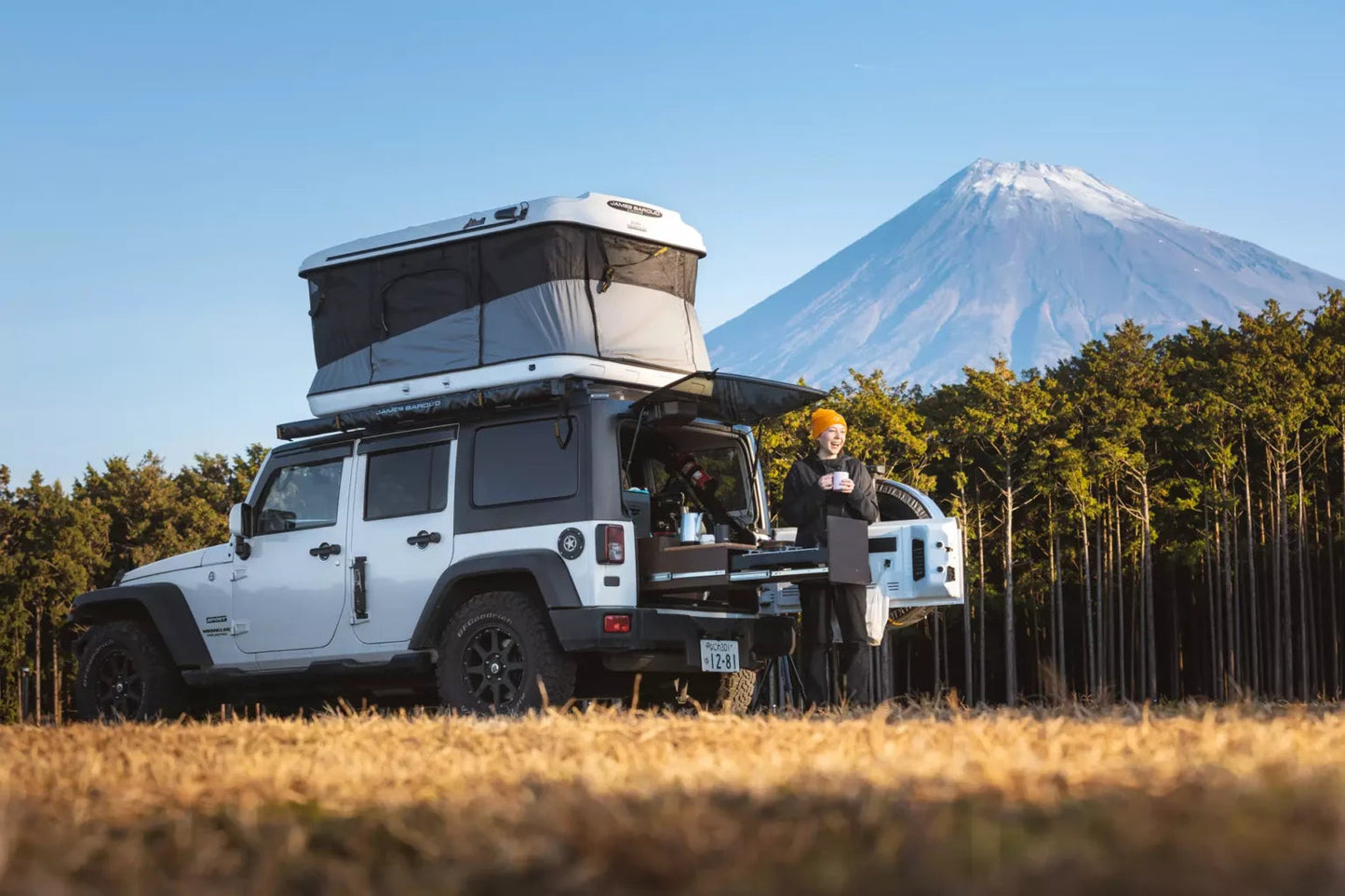 James Baroud Evasion | Fiberglass Hard Shell Rooftop Tent