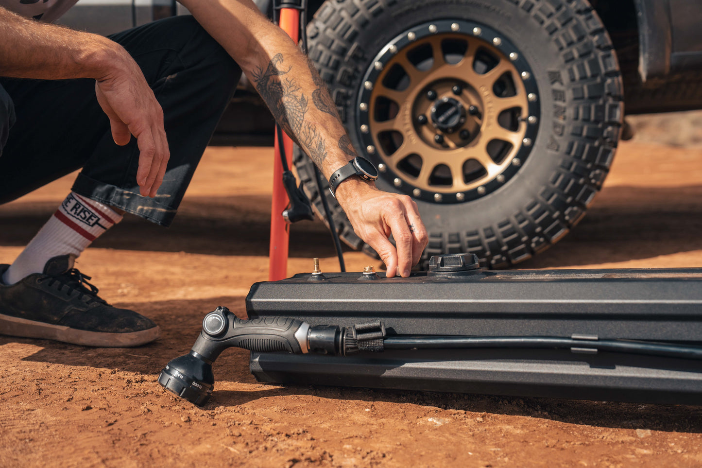ROAM Water Tank and Shower Head Kit