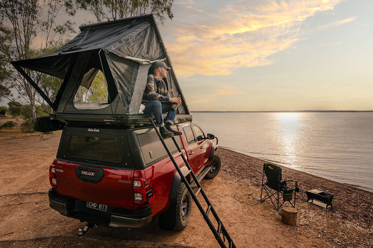 toyota hilux roof tent Orion 1400 Rooftop Tent