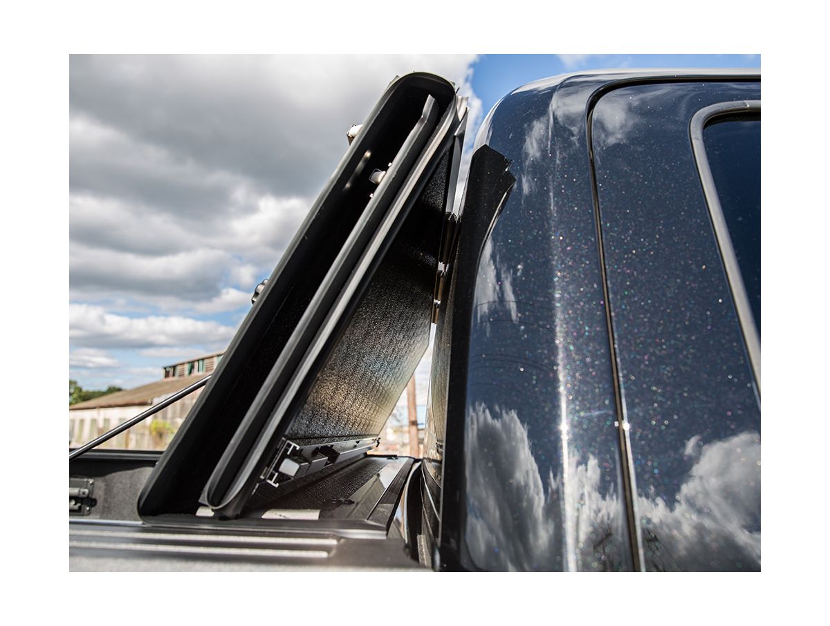 RealTruck Gator FX3 Hard Folding Tonneau Cover For Toyota Tacoma