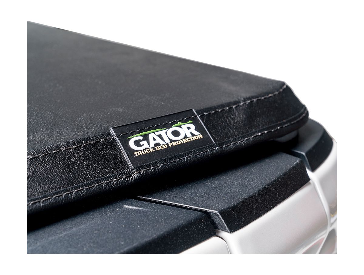 RealTruck Gator SFX Tri-Fold Soft Folding Tonneau Cover For Toyota Tacoma