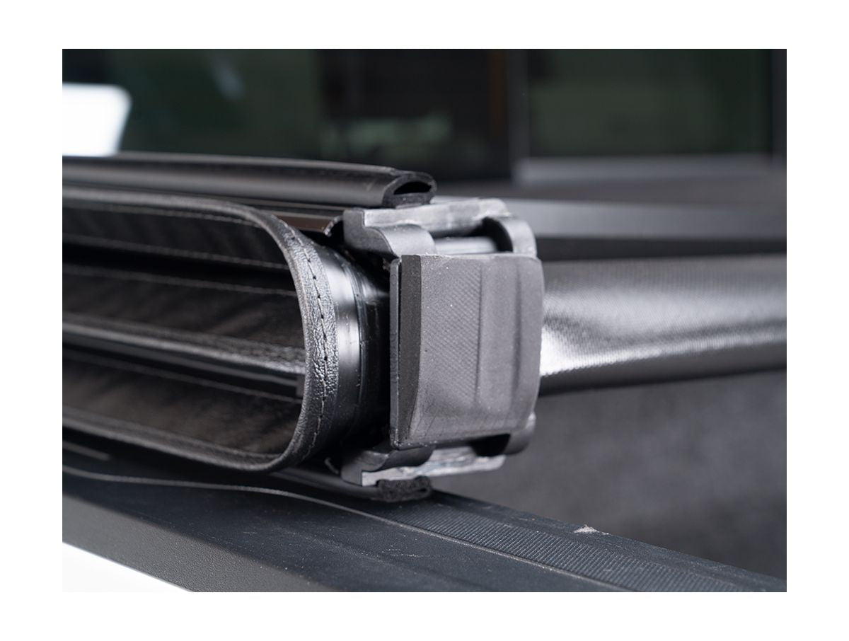 RealTruck Gator SFX Tri-Fold Soft Folding Tonneau Cover For Toyota Tacoma
