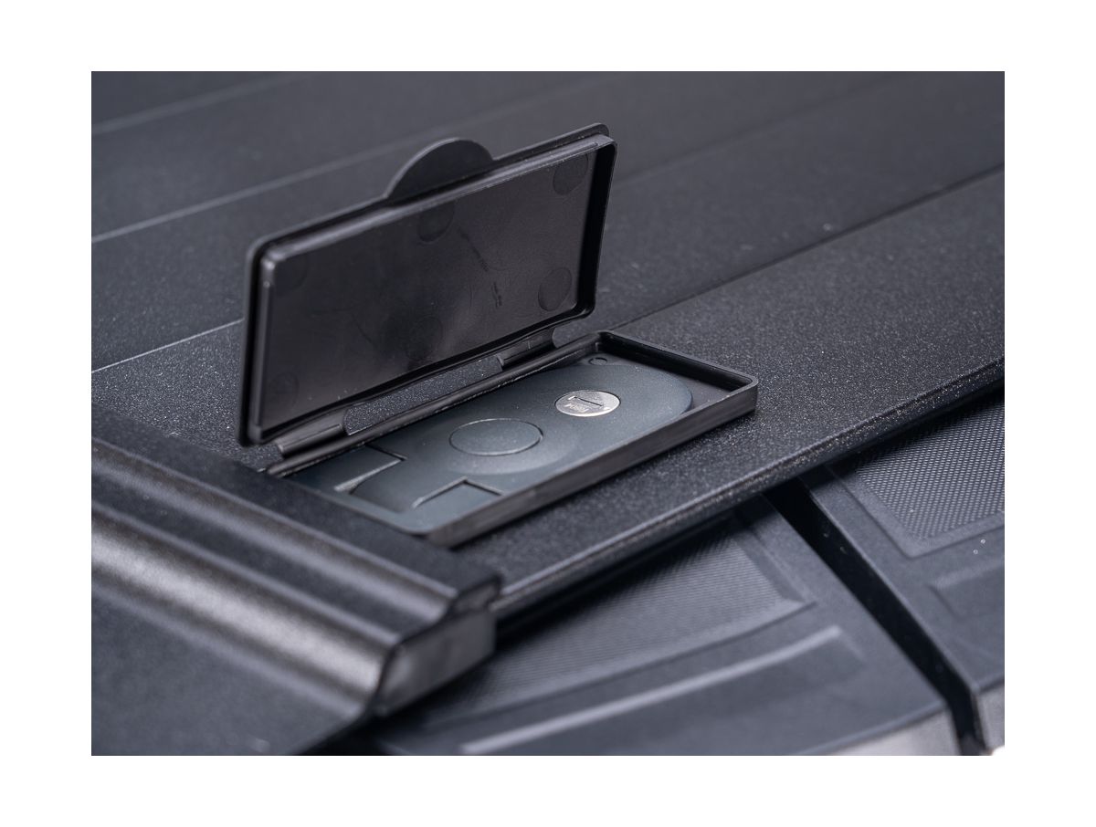 RealTruck GatorTrax MX Manual Retractable Tonneau Cover For Toyota Tacoma