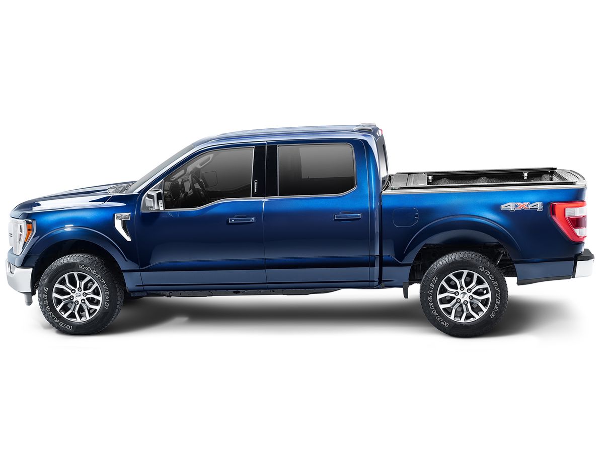 RealTruck Retrax ONE XR Manual Retractable Tonneau Cover For Toyota Tacoma