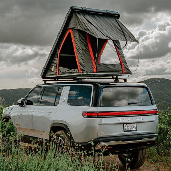 Badass Tents Rooftop Tent RUGGED™ Clamshell Rooftop Tent