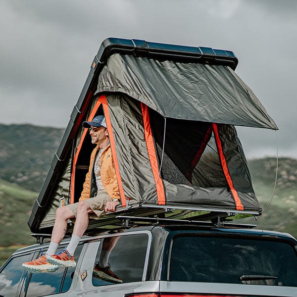 Badass Tents Rooftop Tent RUGGED™ Clamshell Rooftop Tent