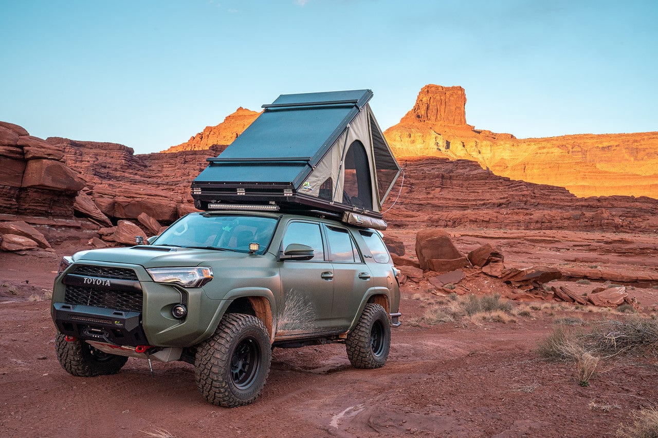Ironman 4x4 Rooftop Tent Swift 1400 Hard Shell Rooftop Tent from Ironman 4x4