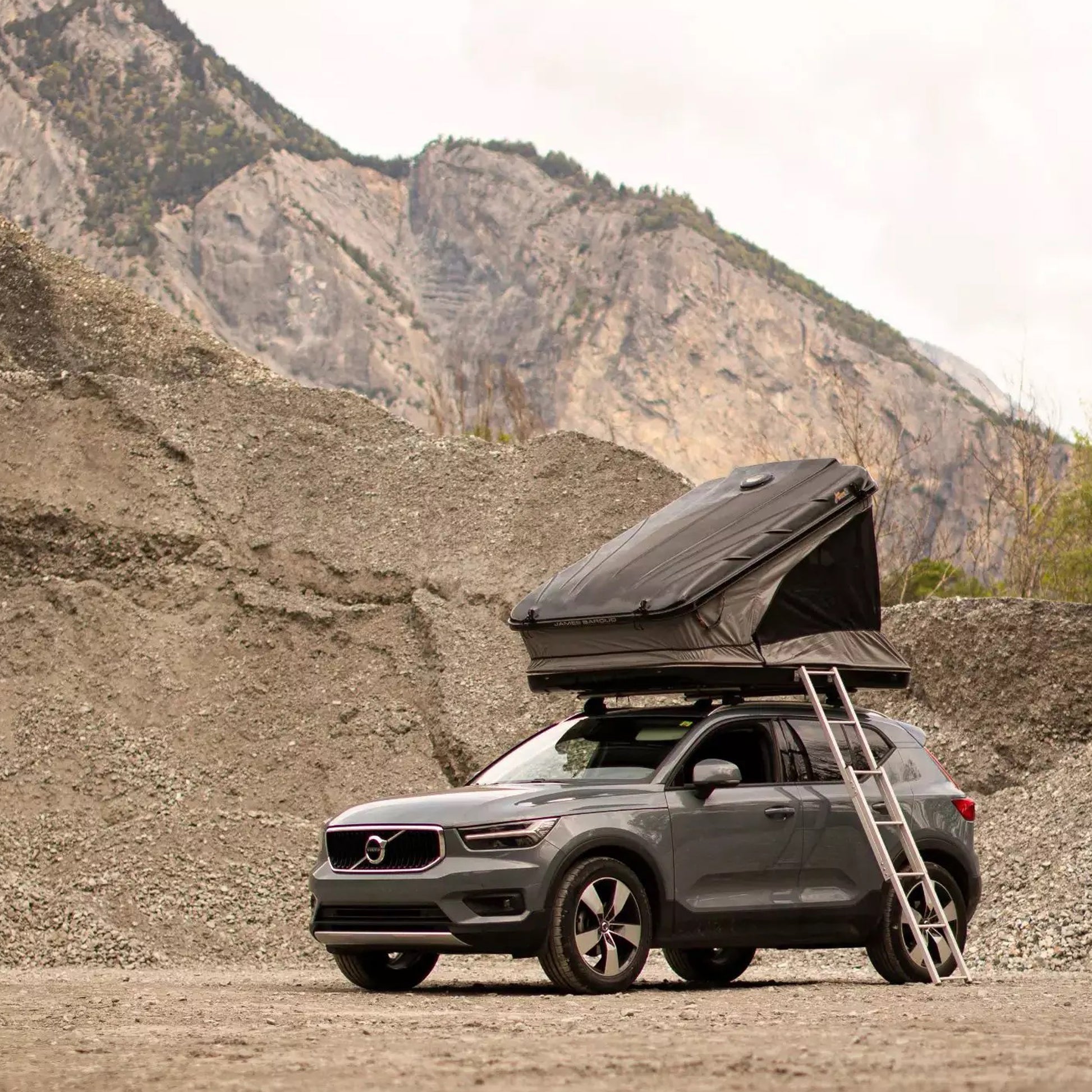 luxury rooftop tent James Baroud Space