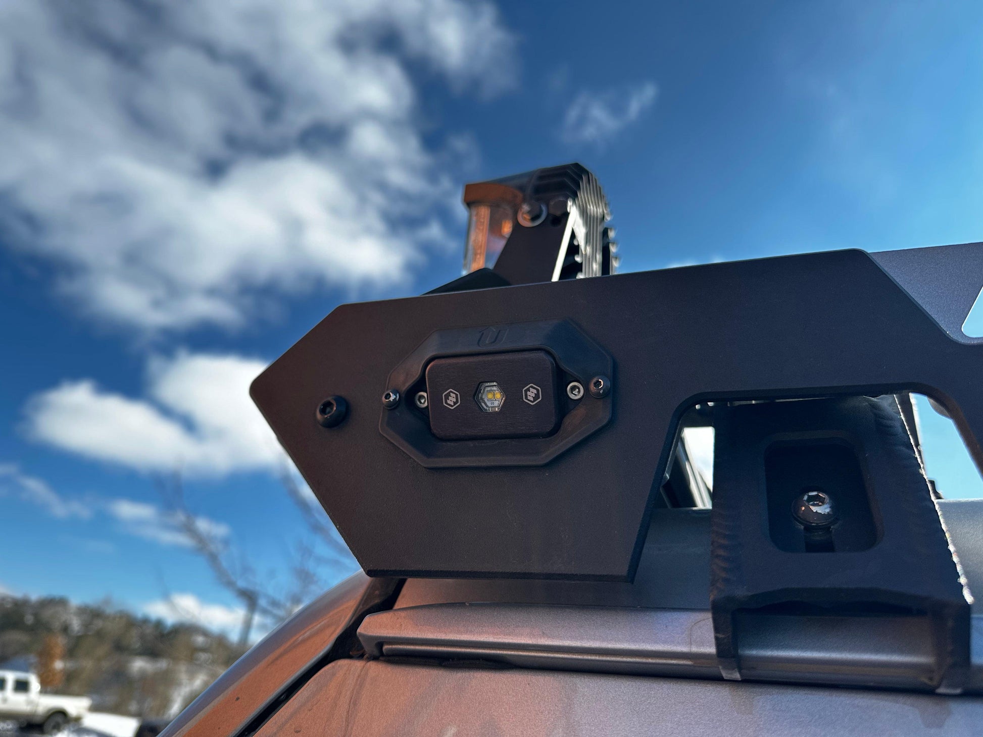 upTOP Overland Lighting upTOP Overland | scenePOD 2.0