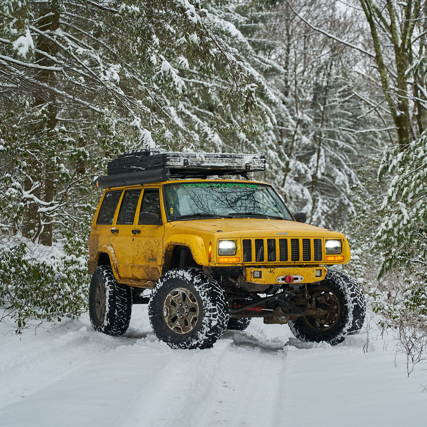 OPENROAD Hard Shell Roof Top Tent - PeakRoof Series openroad4wd.com