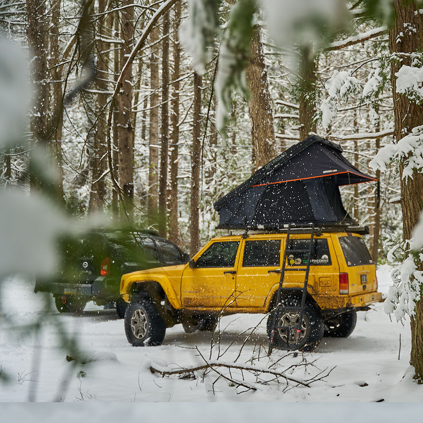 OPENROAD Hard Shell Roof Top Tent - PeakRoof Series openroad4wd.com