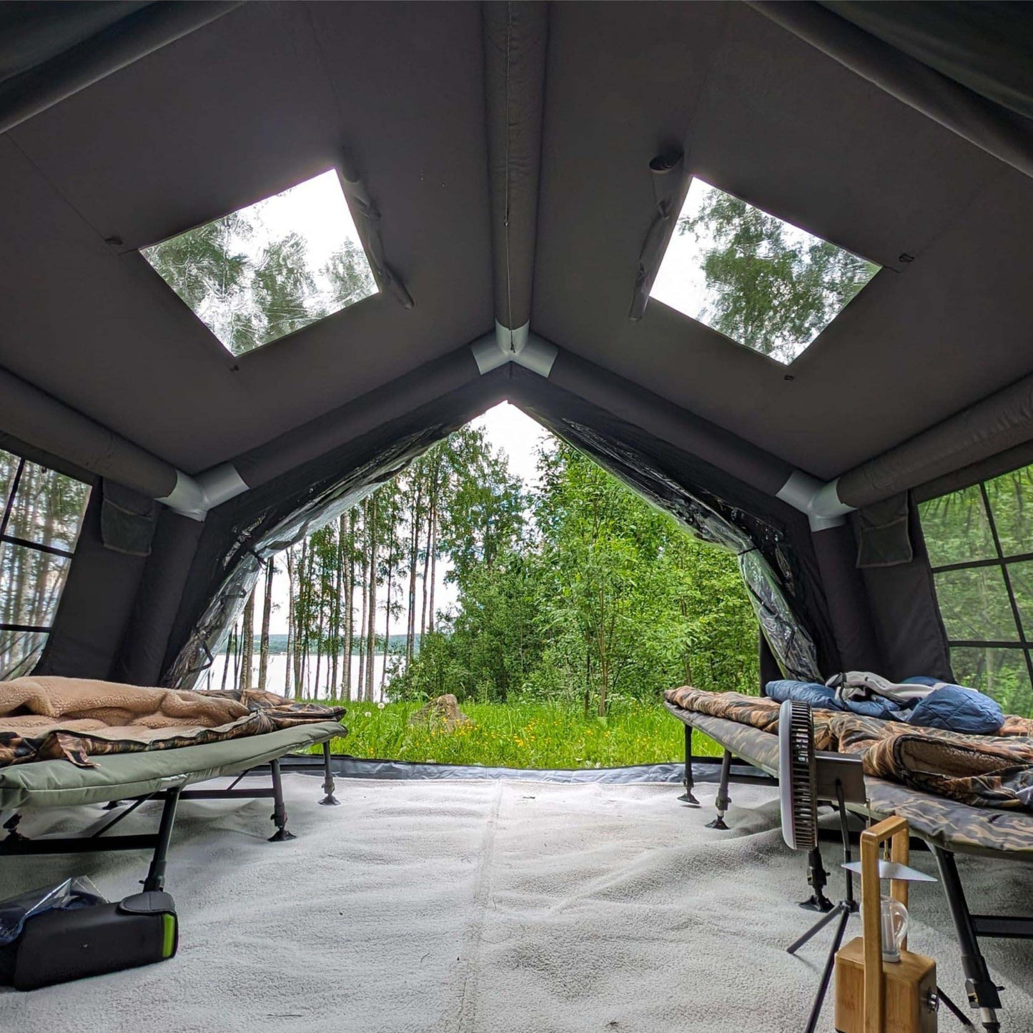 Coody 17.2 | RBM Outdoors (Koala 7) Black + Stove Caminus M - Inflatable Tents with Stove