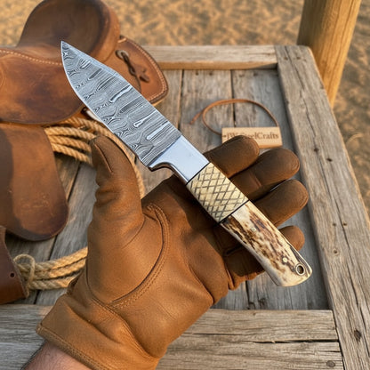 Frontier Stag Damascus Hunting Knife 9" Cross-Hatch Stag Horn