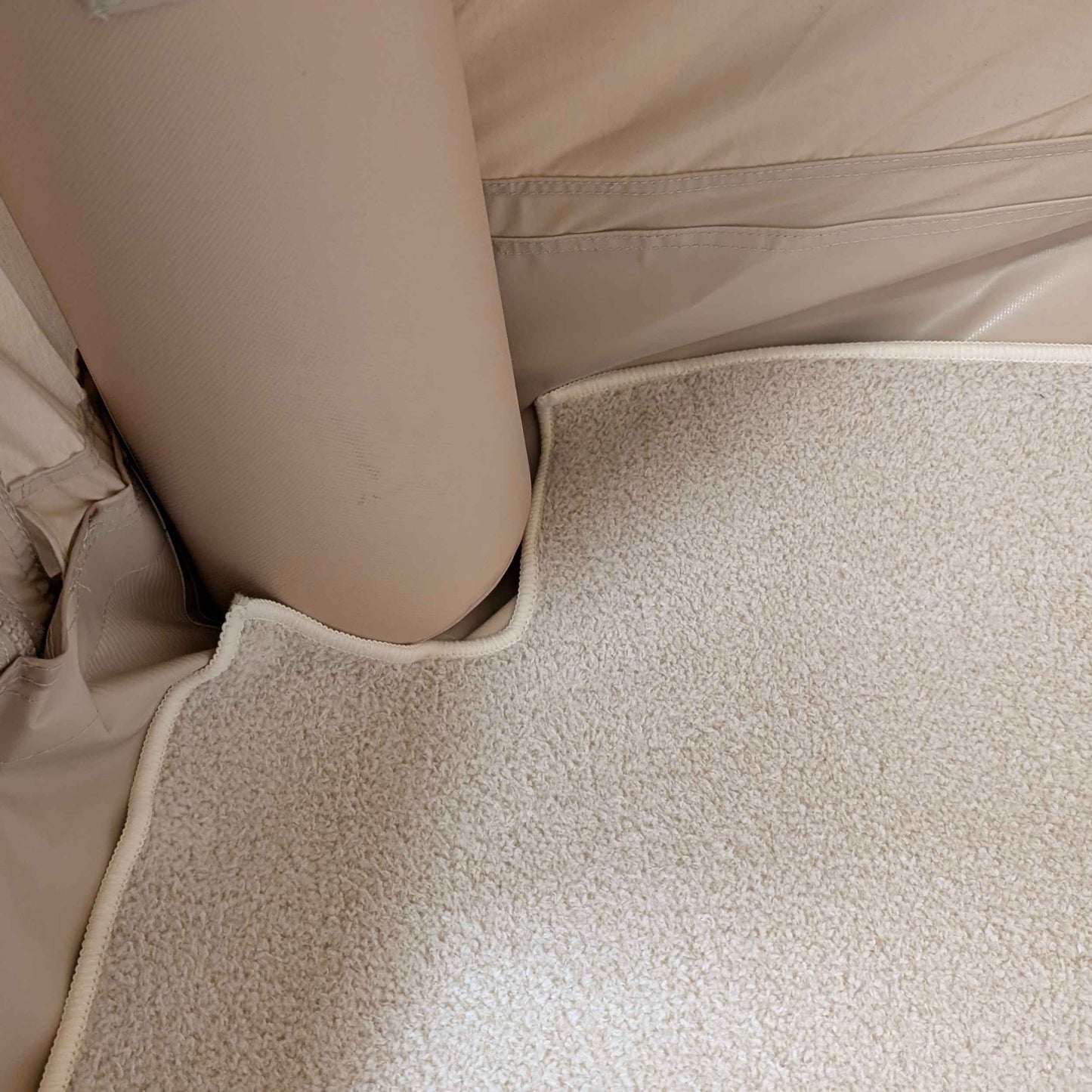 Coody Hub Beige (2-6 person) + Ground Sheet PVC + Carpet Coody Hub + Electric Pump