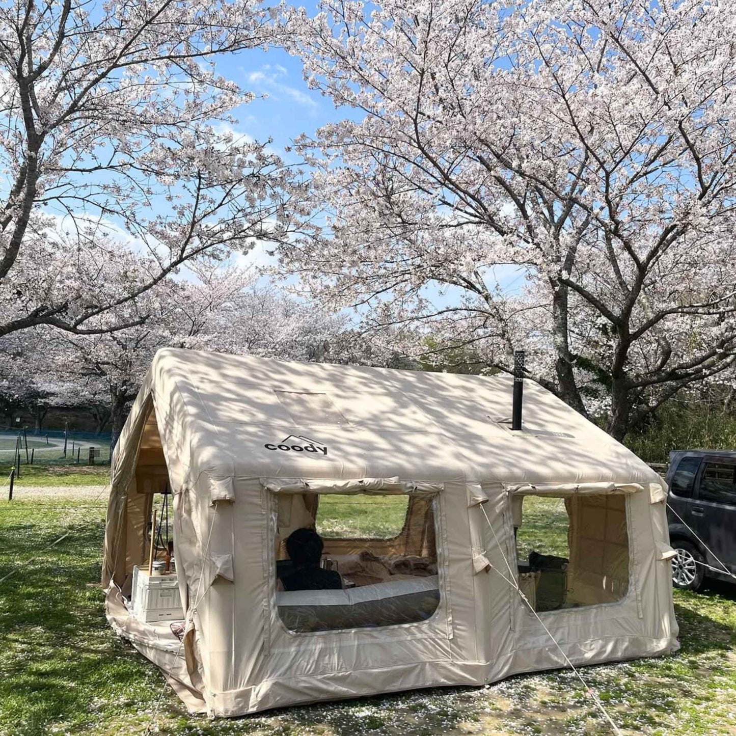 Coody 13.6 | RBM Outdoors Inflatable tent Koala 5 Beige + Stove Caminus M