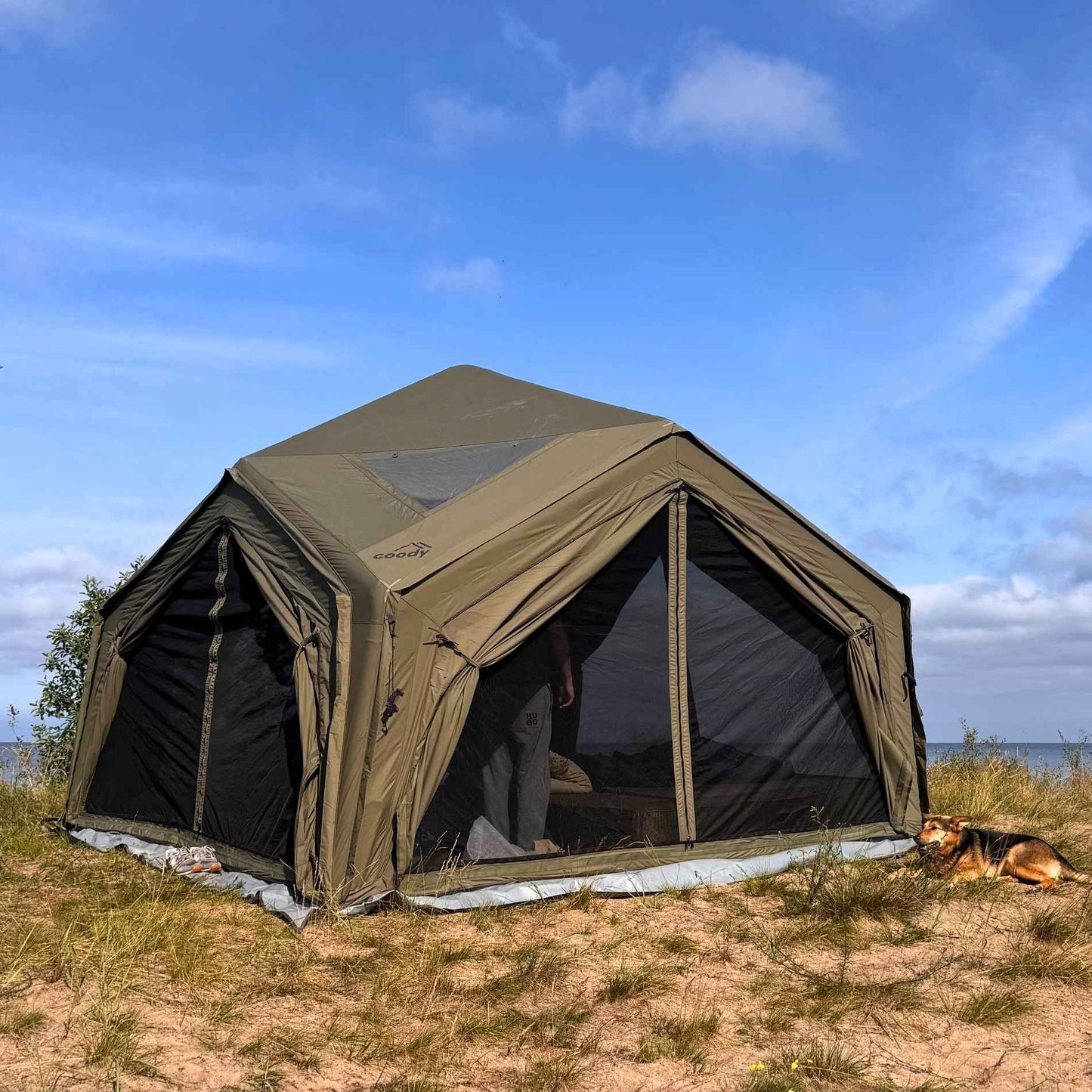 Coody Hub Forest Green (2-6 person) + Ground Sheet PVC + Carpet Coody Hub + Electric Pump