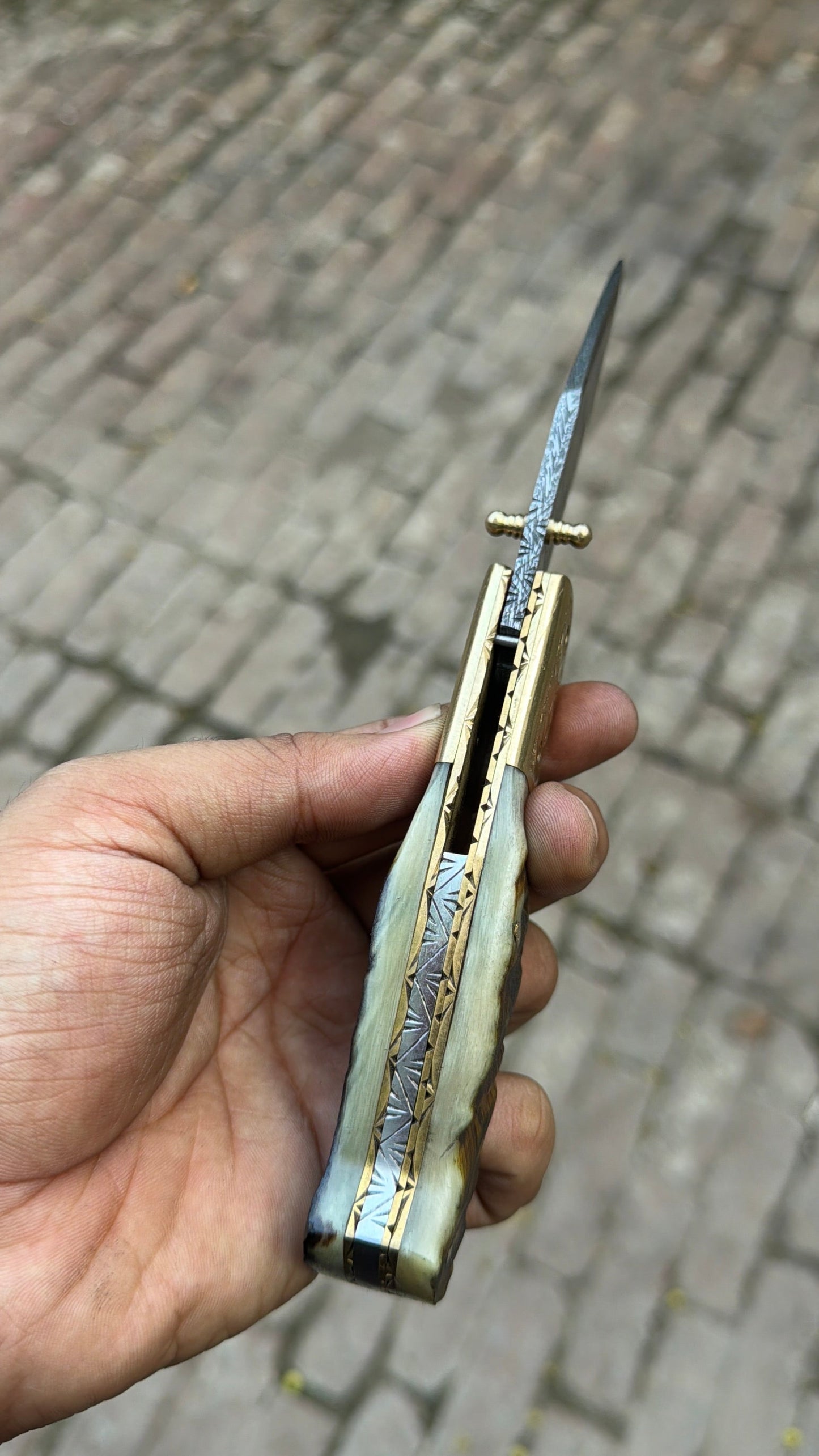 Stagline Damascus Folder 7" Handmade Horn Handle Damascus Bolster