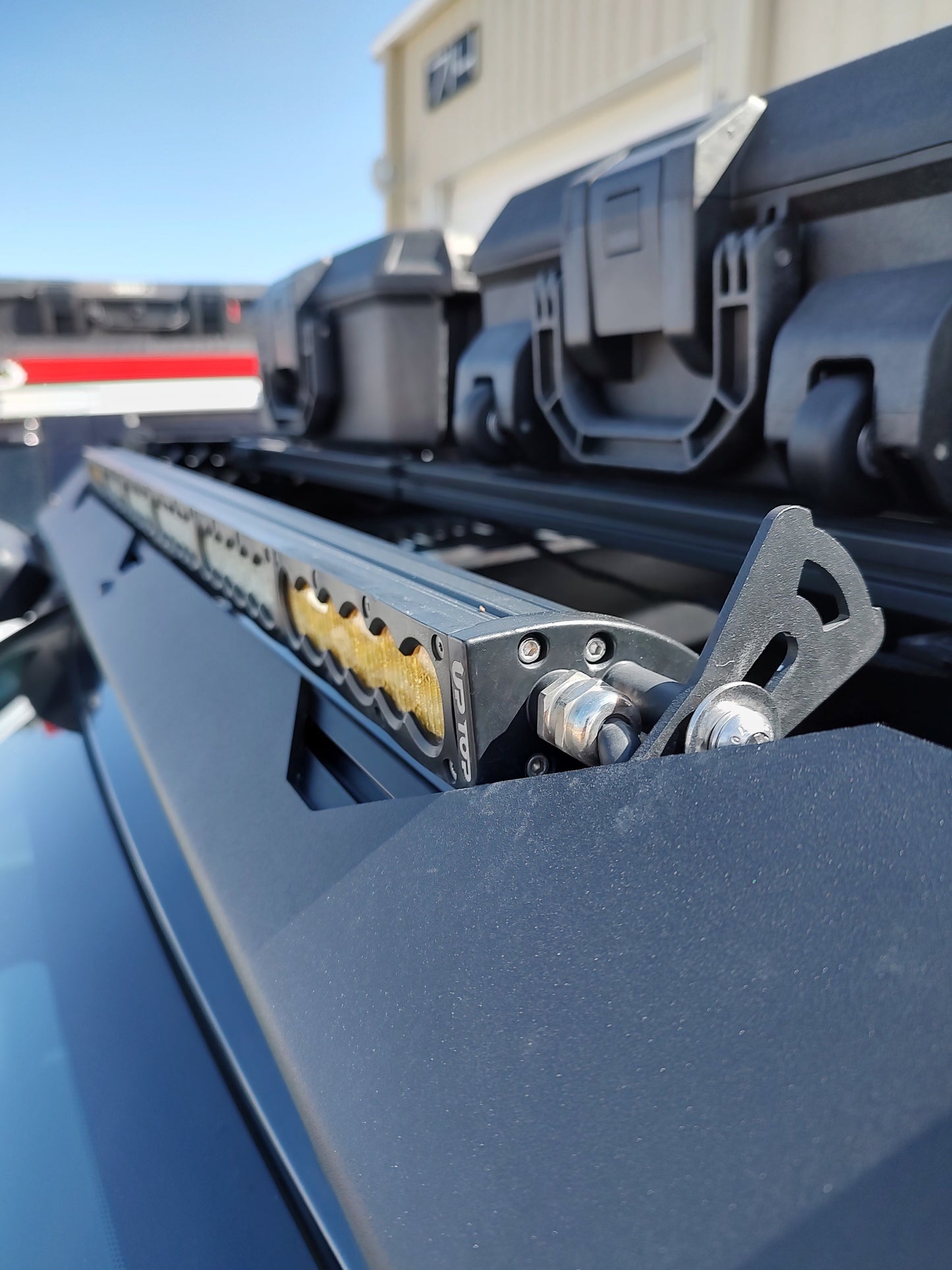 upTOP Overland Universal Light Bar Mounting Kit