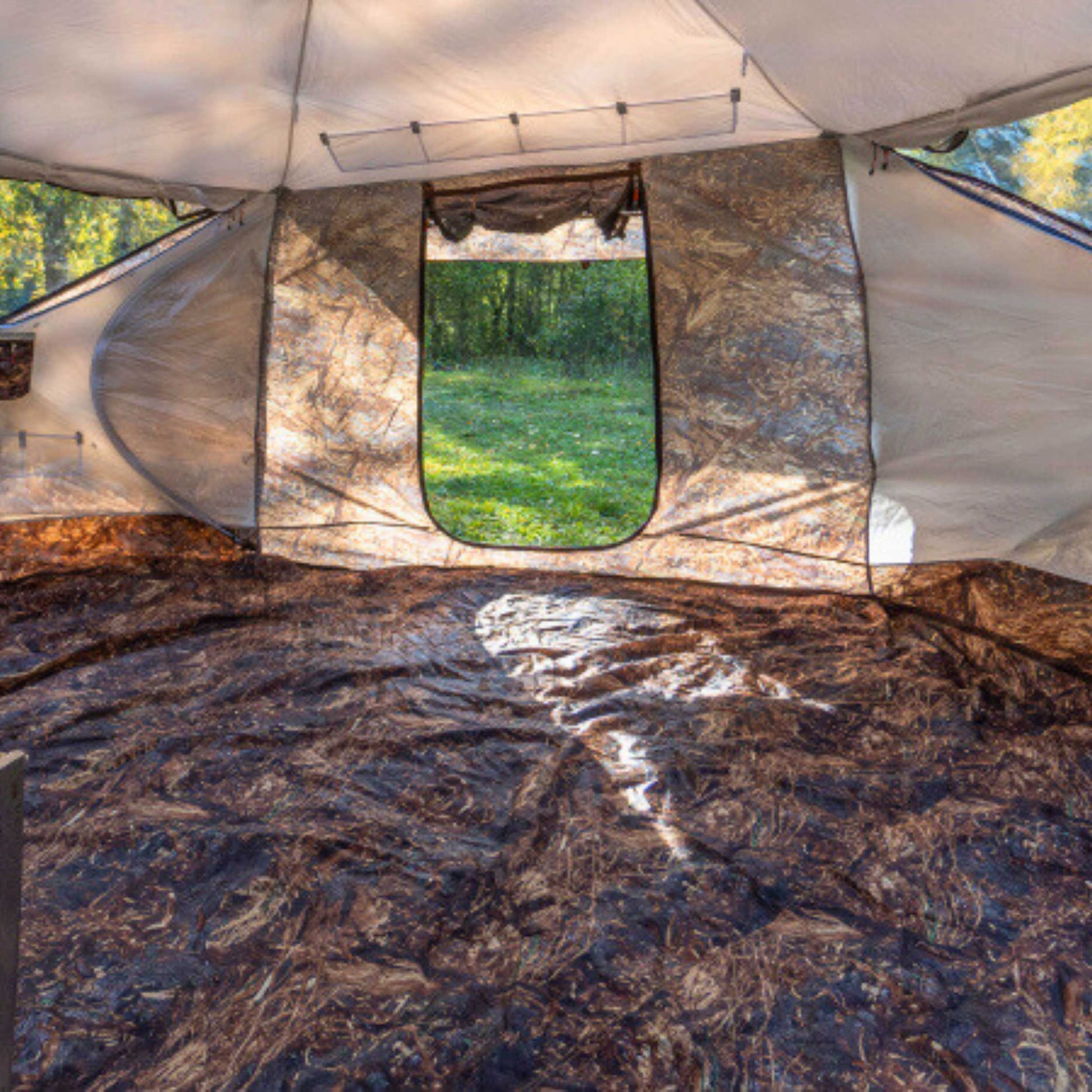 RBM All-Seasons tent Hexagon for 2-9 person + Wood Stove Caminus M + Three-Layer Floor
