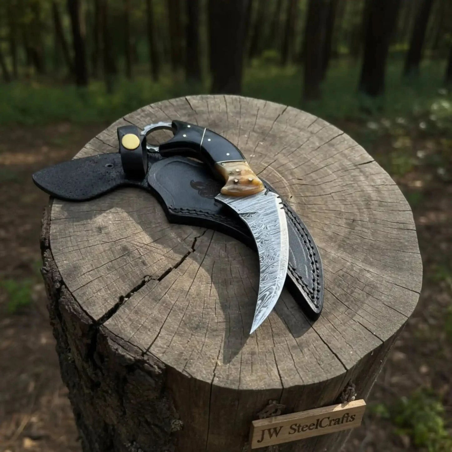 Handmade Damascus Karambit Knife with Horn Handle and Finger Ring