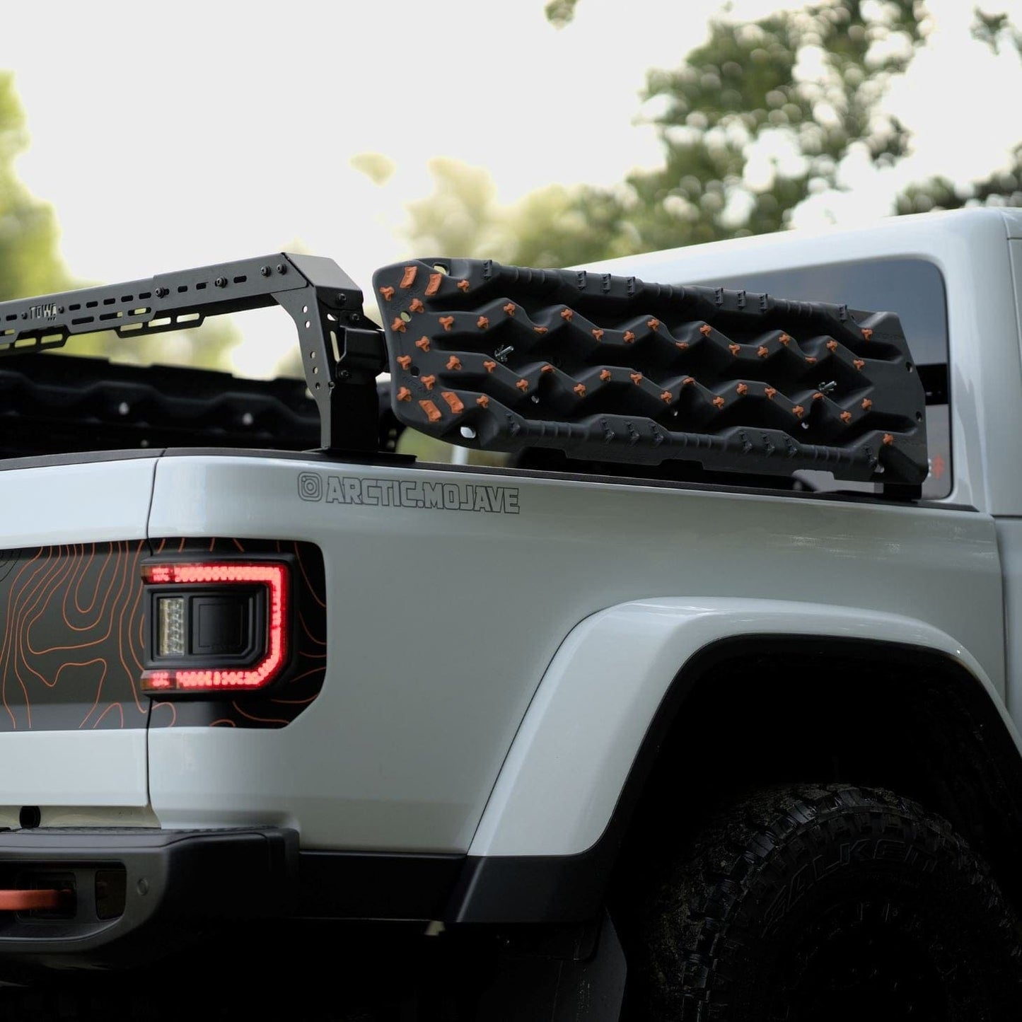 Jeep Gladiator SHIPROCK Mid Rack System MIDRACK TUWA PRO®️ 