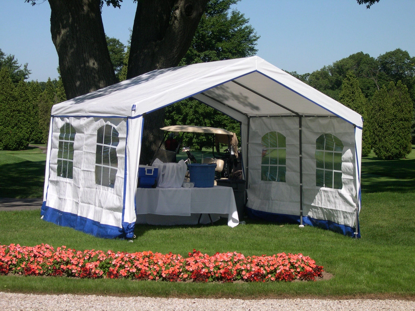MDM Products LLC MDM Party Tent 14’W x 14’L x 9’H