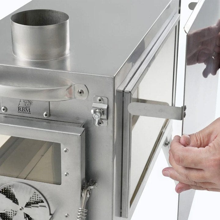 Small Wood Stove With Fire-Resistant Glass "Caminus S"