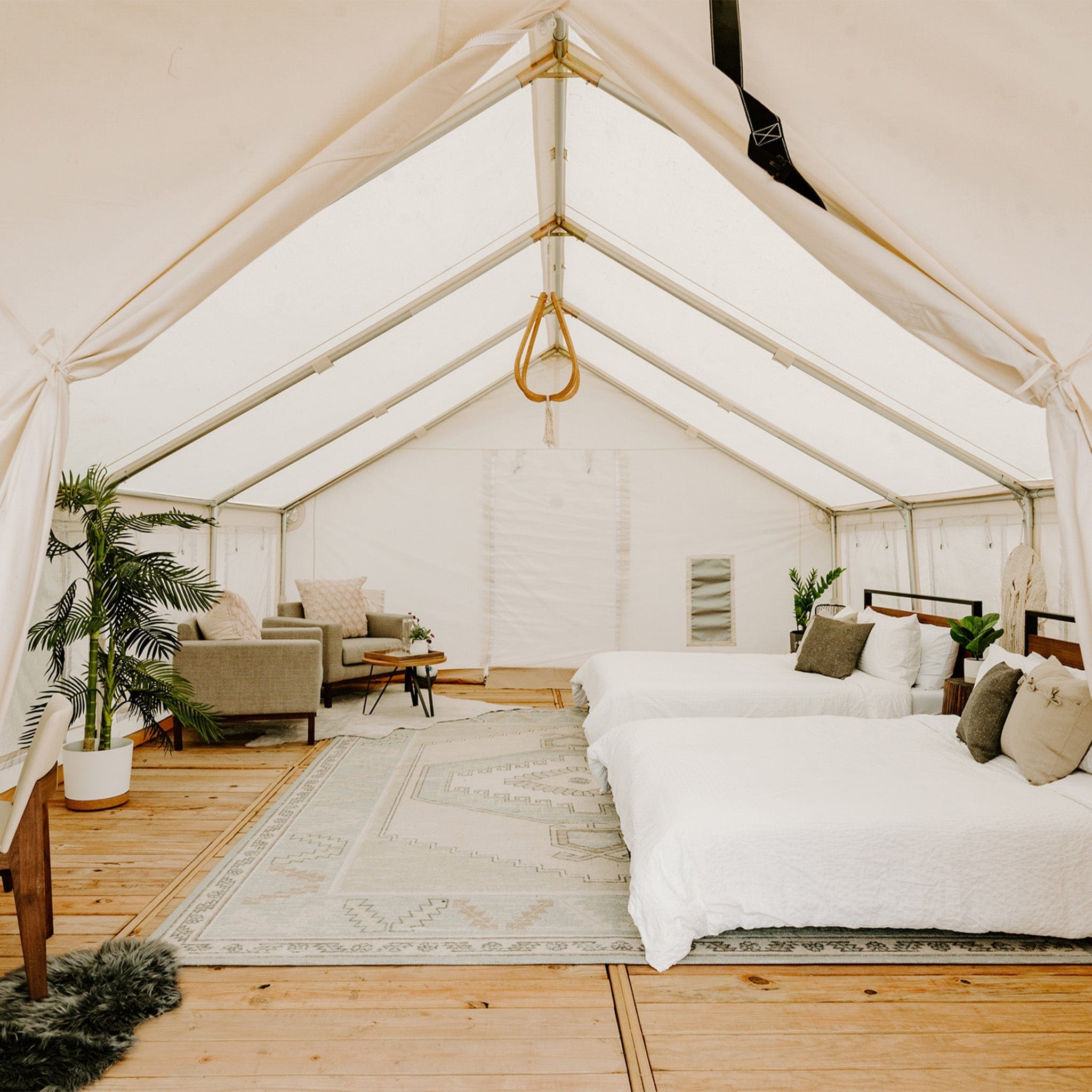 Canvas tent outlet bed